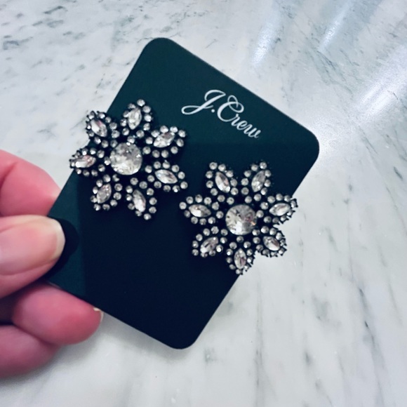 NWT J.Crew Pave Flower Earring OS - Picture 2 of 3